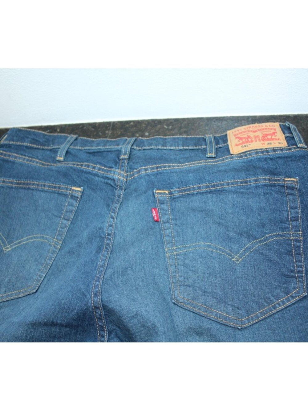Vintage Levi's 541 Red Tab Jeans Lightweight Denim Retro Y2K Size W38 L30